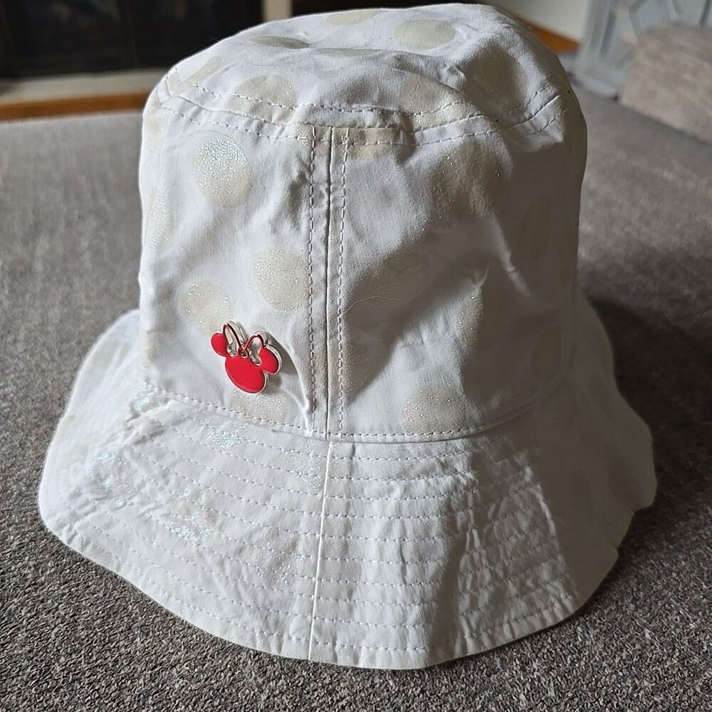 Disney Parks Women’s Minnie Bucket Hat Rain Sun Visor Red Pin White Polka Dots